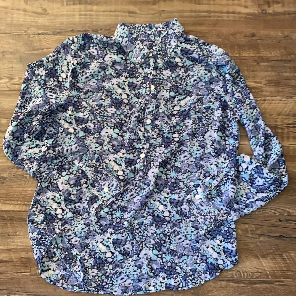 Ann Taylor Loft top sheet blue floral long sleeve medium